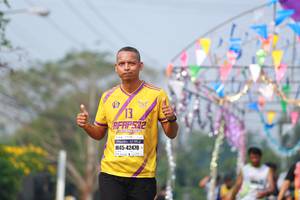 BIB: 42470
                            <button type="button" onclick="openModal(9891637)" class="btn btn-primary btn-sm float-right btn-popup" data-toggle="modal" data-target=".modal-high-quality">
                        <i class="fas fa-shopping-cart"></i> Add to Cart
                    </button>
                                            <button type="button" onclick="isThisMe(9891637, true)" class="btn btn-success btn-sm float-right btn-popup btn-isme hidden" data-toggle="tooltip" data-placement="bottom" title="นี่คือรูปของคุณใช่ไหม คลิกที่นี่เพื่อเอาเข้าอัลบั้ม">
                        <i class="fas fa-plus"></i> Add to album
                    </button>
                    <button type="button" onclick="isThisMe(9891637, false)" class="btn btn-warning btn-sm float-right btn-popup btn-isnotme hidden">
                        <i class="fas fa-ban"></i> Remove from album
                    </button>